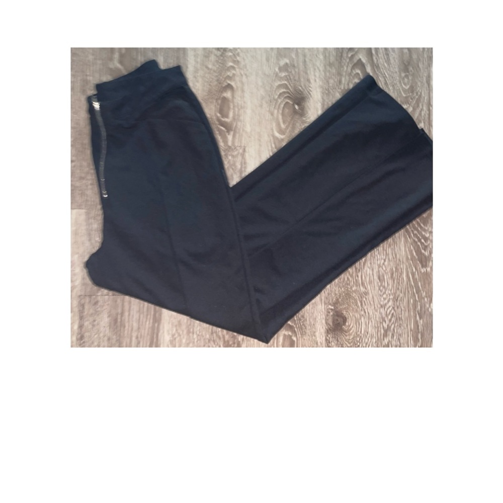 NWOT BLACK PULL ON PANTS WITH ZIPPER FRONT AND COOL DETAILS! - Picture 7 of 7